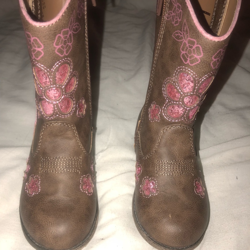 Girls cowboy boots, Super cute!
